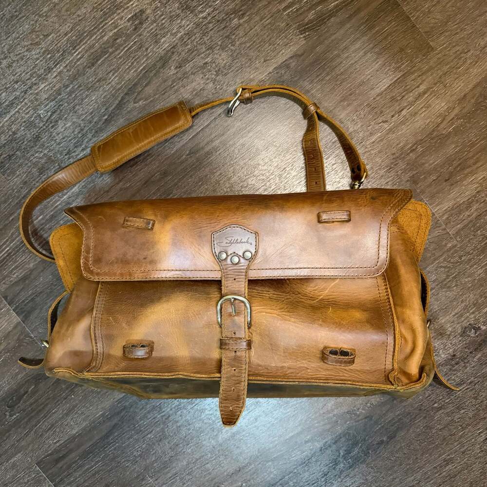 Saddleback Leather Co. Classic Leather Large Dufflebag / Messenger Bag